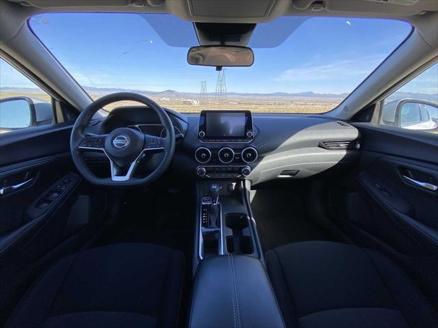 2023 Nissan Sentra SV Xtronic CVT