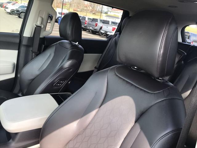 2024 Kia Carnival MPV SX
