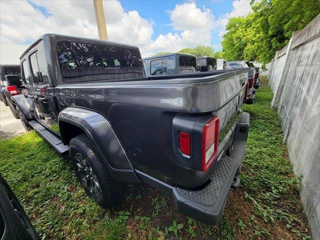 2026 Jeep Gladiator GLADIATOR SAHARA 4X4