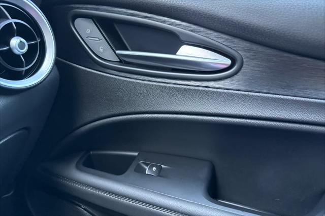2024 Alfa Romeo Stelvio Sprint RWD