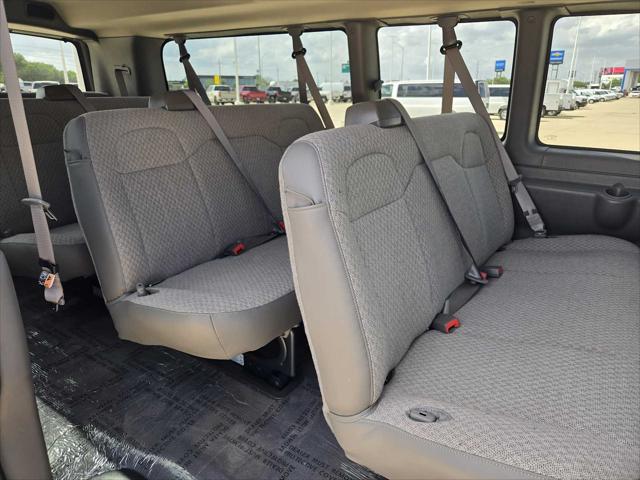 2026 Chevrolet Express Passenger 3500 Extended Wheelbase, LS, RWD