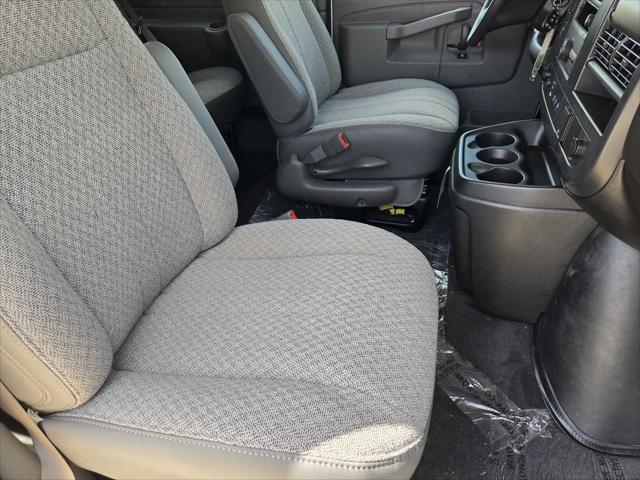 2026 Chevrolet Express Passenger 3500 Extended Wheelbase, LS, RWD
