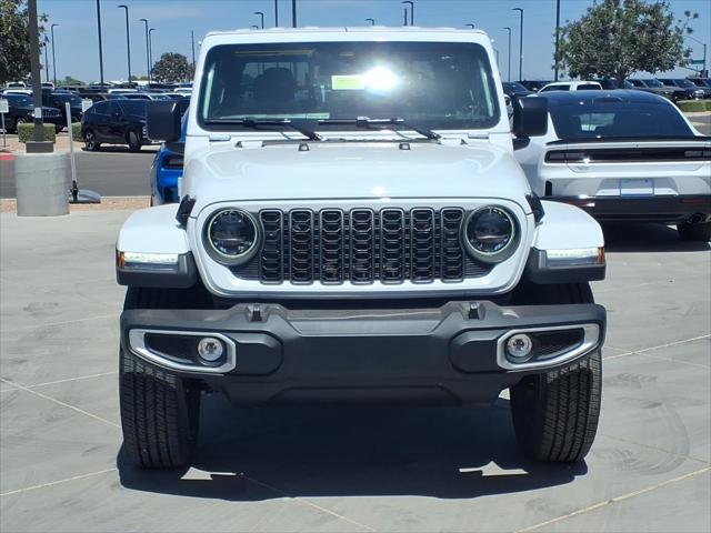 2026 Jeep Gladiator GLADIATOR SAHARA 4X4