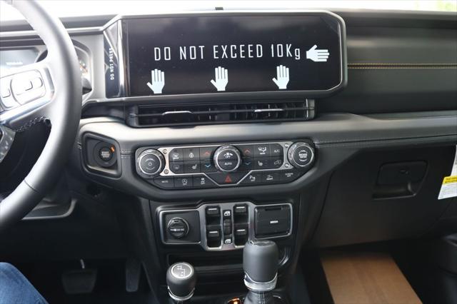 2026 Jeep Wrangler 4-Door Sahara 4x4
