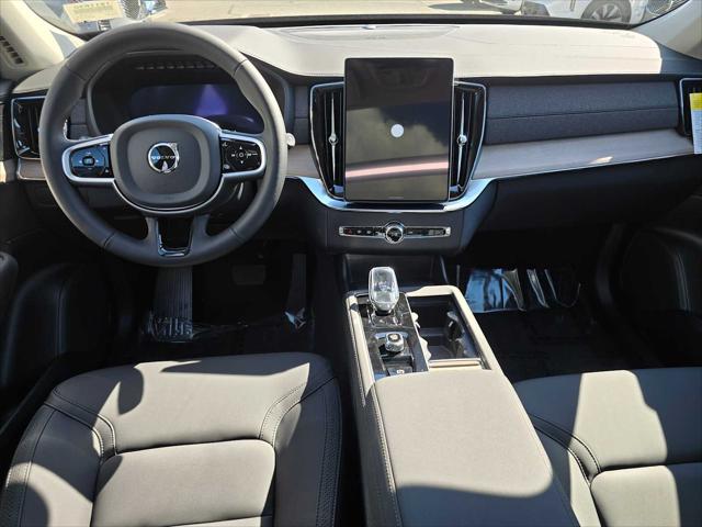 2026 Volvo XC90 Plus, B5 AWD Gas (mild hybrid), Gasoline, Bright, 7 Seats