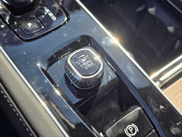 2026 Volvo XC90 Plus, B5 AWD Gas (mild hybrid), Gasoline, Bright, 7 Seats