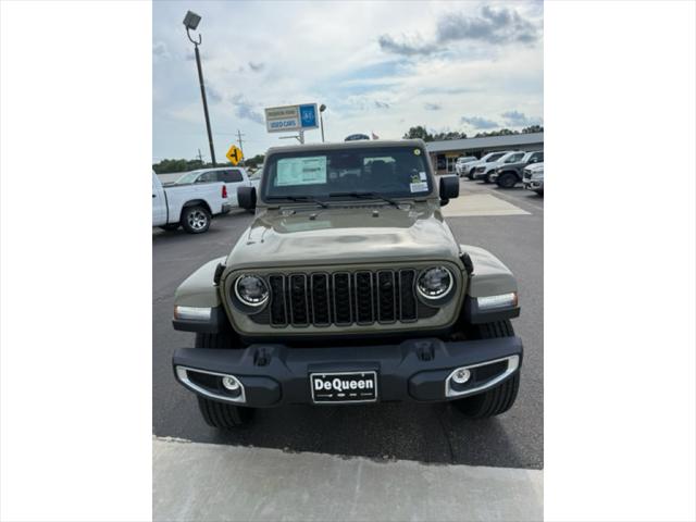 2026 Jeep Gladiator GLADIATOR SAHARA 4X4