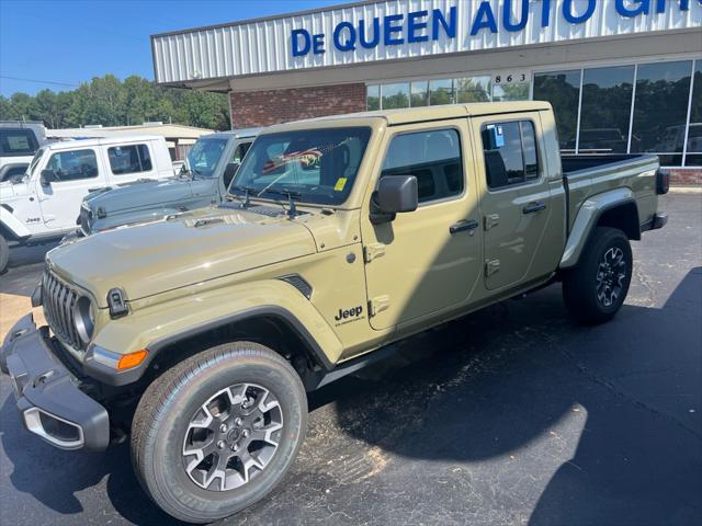 2026 Jeep Gladiator GLADIATOR SAHARA 4X4