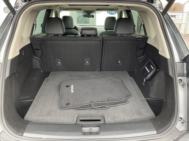 2022 Nissan Rogue SV Intelligent AWD