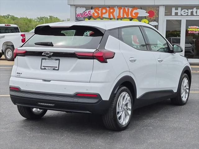 2027 Chevrolet Bolt LT FWD