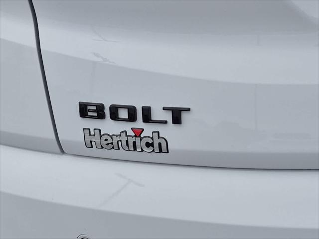 2027 Chevrolet Bolt LT FWD