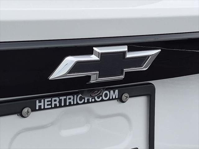2027 Chevrolet Bolt LT FWD