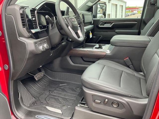 2026 GMC Sierra 2500HD Crew Cab, Standard Bed, SLT, 4WD