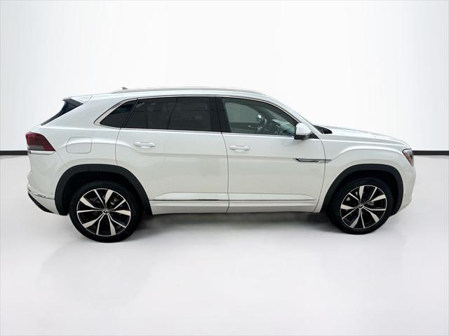2026 Volkswagen Atlas Cross Sport SEL Premium R-Line