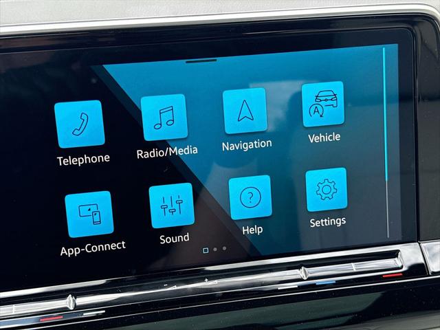 2026 Volkswagen Atlas Cross Sport SEL Premium R-Line