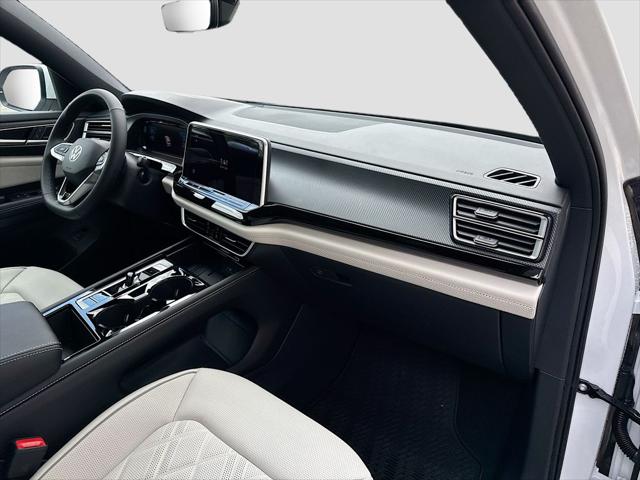 2026 Volkswagen Atlas Cross Sport SEL Premium R-Line