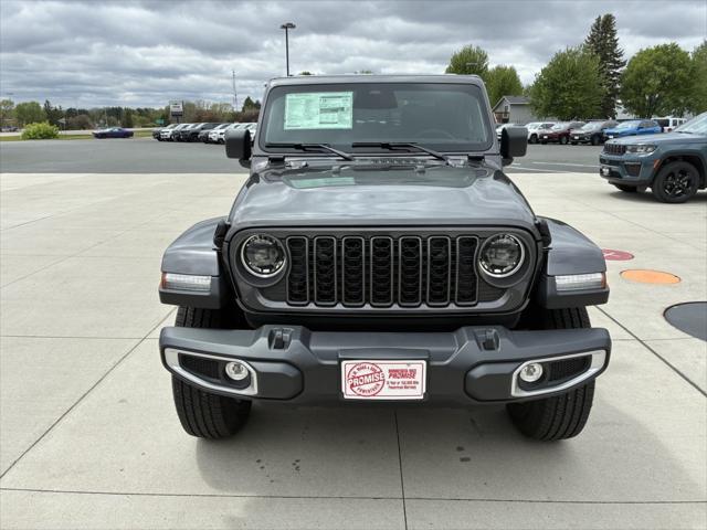 2026 Jeep Gladiator GLADIATOR SAHARA 4X4