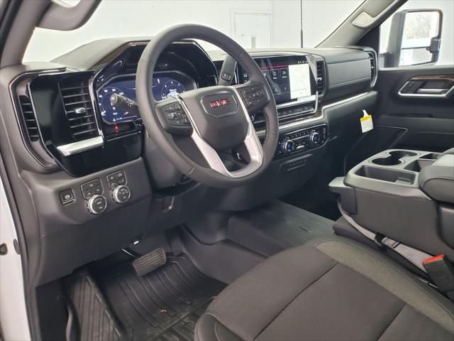 2026 GMC Sierra 2500HD Double Cab, Standard Bed, SLE, RWD