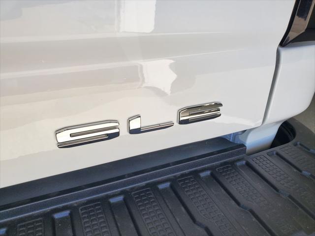 2026 GMC Sierra 2500HD Double Cab, Standard Bed, SLE, RWD