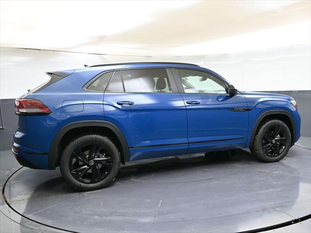 2025 Volkswagen Atlas Cross Sport 2.0T SEL R-Line Black