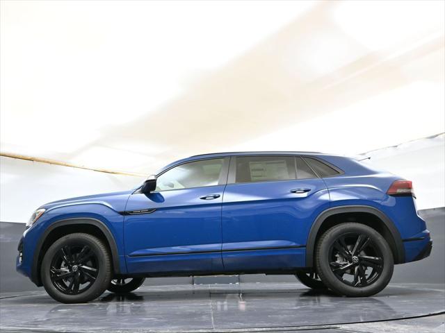 2025 Volkswagen Atlas Cross Sport 2.0T SEL R-Line Black