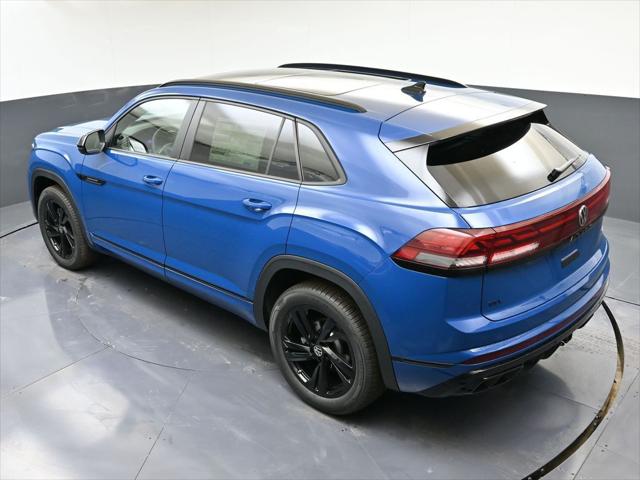 2025 Volkswagen Atlas Cross Sport 2.0T SEL R-Line Black