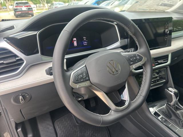 2026 Volkswagen Taos SE