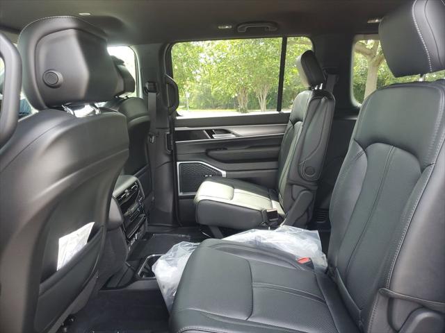 2026 Jeep Grand Wagoneer 4x2