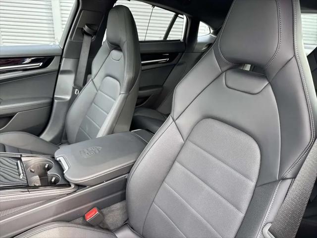 2026 Porsche Panamera E-Hybrid 4