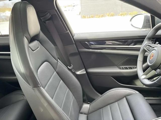2026 Porsche Panamera E-Hybrid 4
