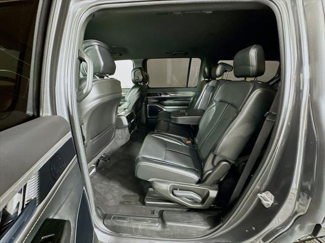 2022 Jeep Wagoneer Series III 4x4