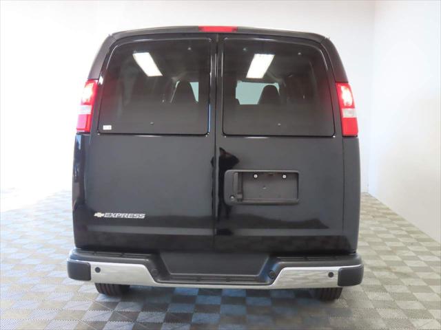 2024 Chevrolet Express Passenger RWD 3500 Extended Wheelbase LT