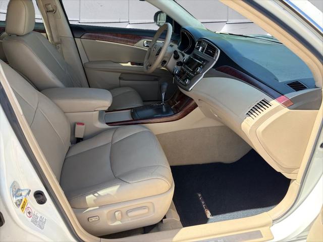 2011 Toyota Avalon Base