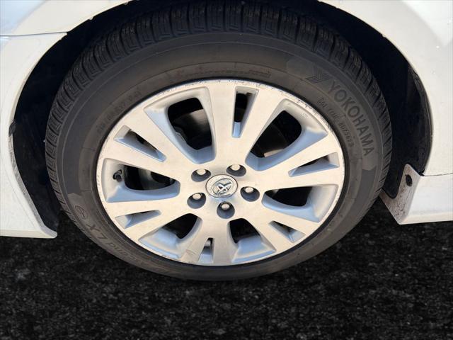 2011 Toyota Avalon Base
