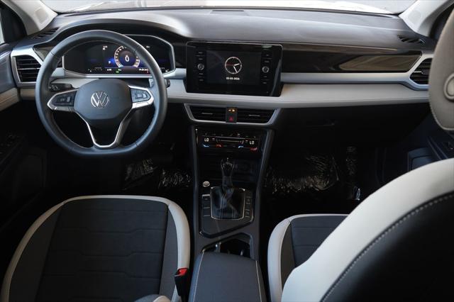 2026 Volkswagen Taos SE