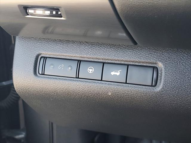 2022 Nissan Pathfinder SL 4WD