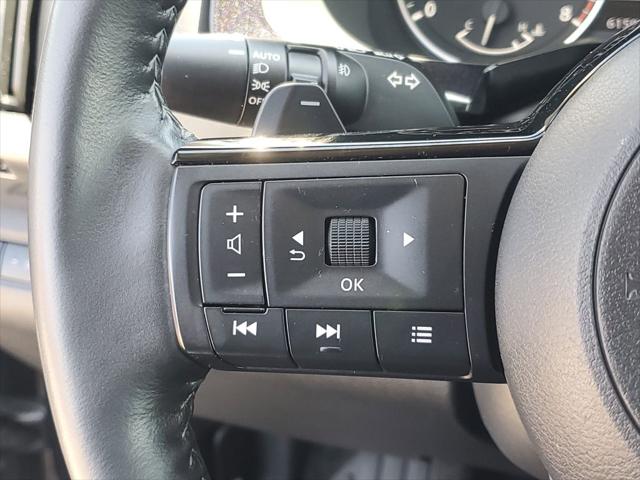 2022 Nissan Pathfinder SL 4WD