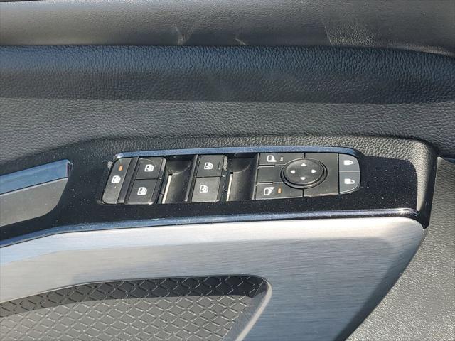 2022 Nissan Pathfinder SL 4WD
