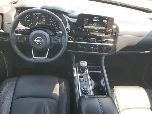 2022 Nissan Pathfinder SL 4WD