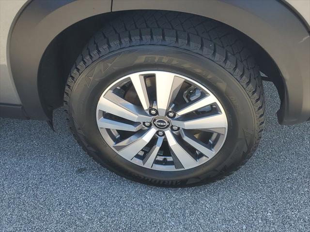 2022 Nissan Pathfinder SL 4WD