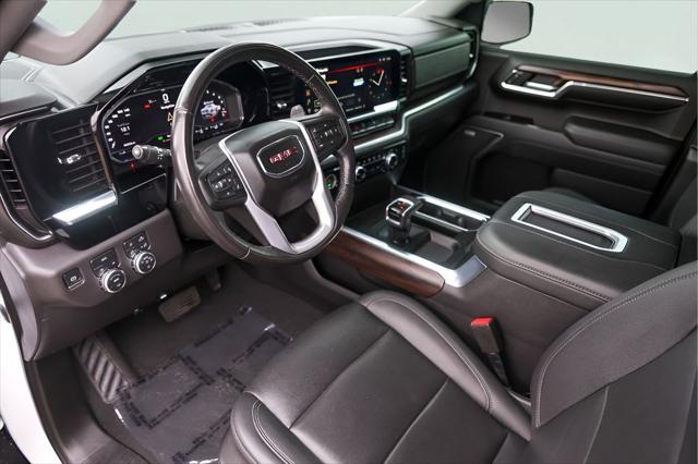 2022 GMC Sierra 1500 4WD Crew Cab Short Box SLT