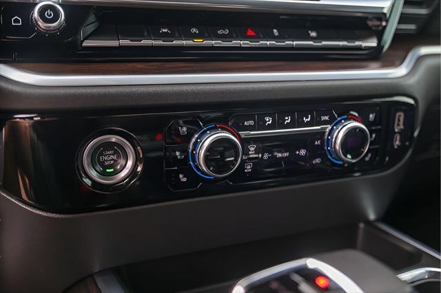 2022 GMC Sierra 1500 4WD Crew Cab Short Box SLT