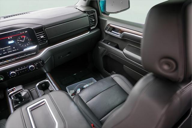 2022 GMC Sierra 1500 4WD Crew Cab Short Box SLT