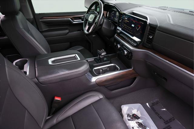 2022 GMC Sierra 1500 4WD Crew Cab Short Box SLT
