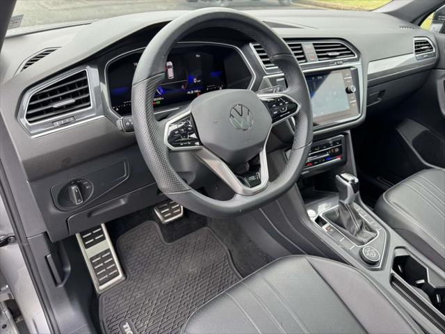 2024 Volkswagen Tiguan 2.0T SE R-Line Black