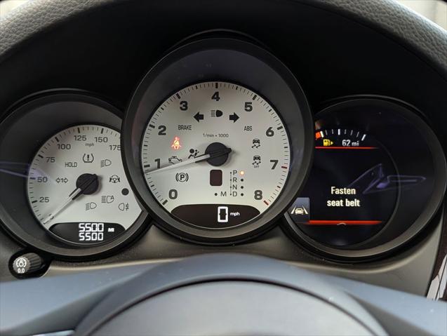 2025 Porsche Macan T