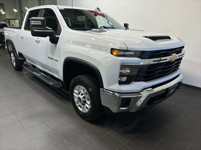 2025 Chevrolet Silverado 2500HD 4WD Crew Cab Standard Bed LT