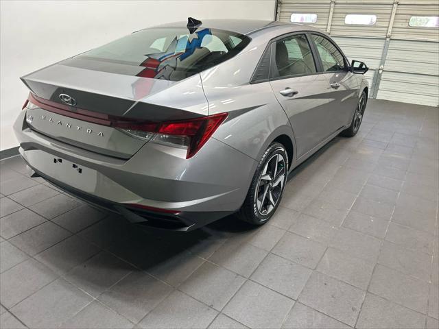 2023 Hyundai Elantra SEL 2023 Hyundai Elantra SEL