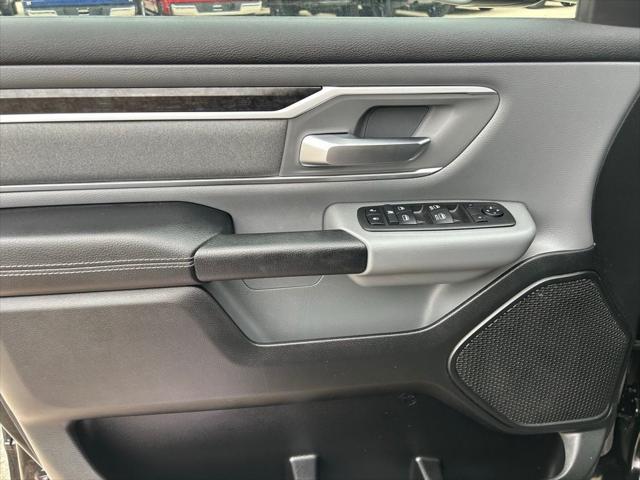 2020 Ram 1500 Big Horn Crew Cab 4x4 5'7" Box