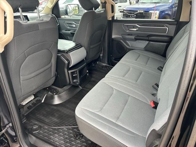 2020 Ram 1500 Big Horn Crew Cab 4x4 5'7" Box
